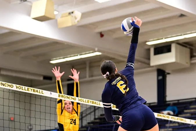 Franz Fuels Bronchos in Win Over Missouri Southern