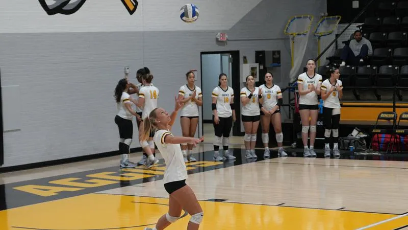 Volleyball Drops Five-Set Match to Sul Ross State