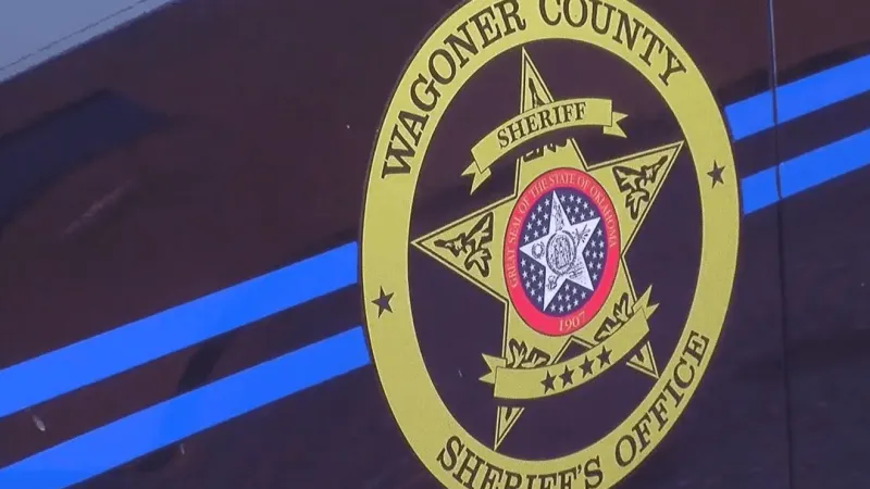Wagoner County deputies arrest 2 accused of communicating with 14-year-old decoy