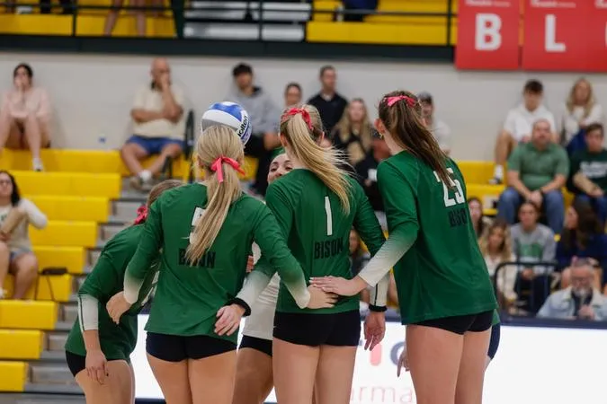 Volleyball Moves Up in AVCA-Teraflex Coaches Poll