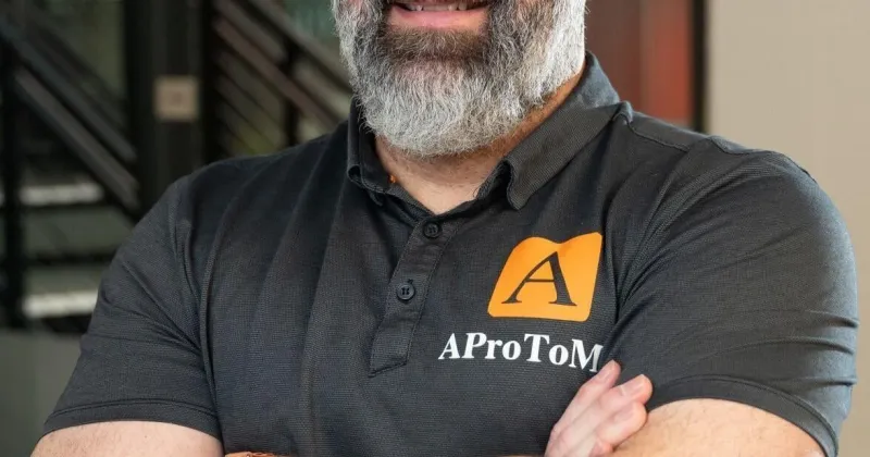 AProToMe - where local pros meet local needs