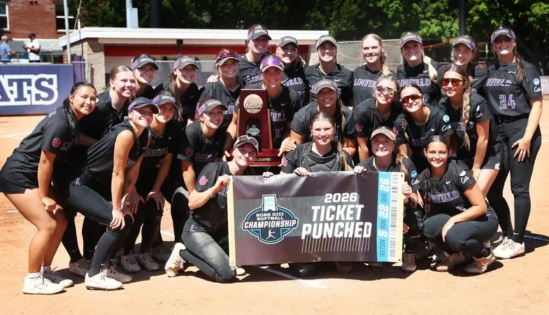 Super Regional Champs! 'Cats knock off 'Hounds 9-5 to reach NCAA Championship