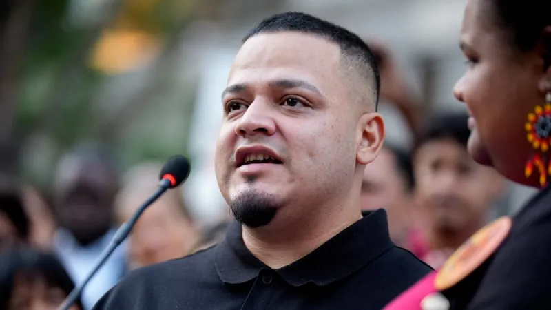 Federal judge dismisses criminal charges against Kilmar Abrego Garcia