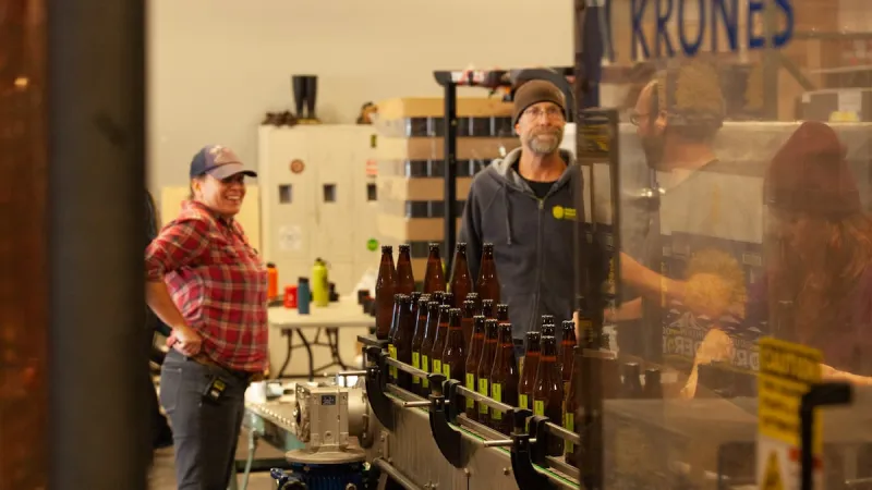 Oregon sustainability pioneers push refillable glass bottles for beer and wine