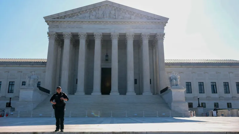 Supreme Court reinstates Republican-favored Alabama congressional districts