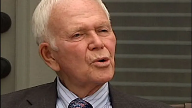Ex-Oregon Sen. Bob Packwood, who resigned amid sex assault probe, dies at 93 in hospice
