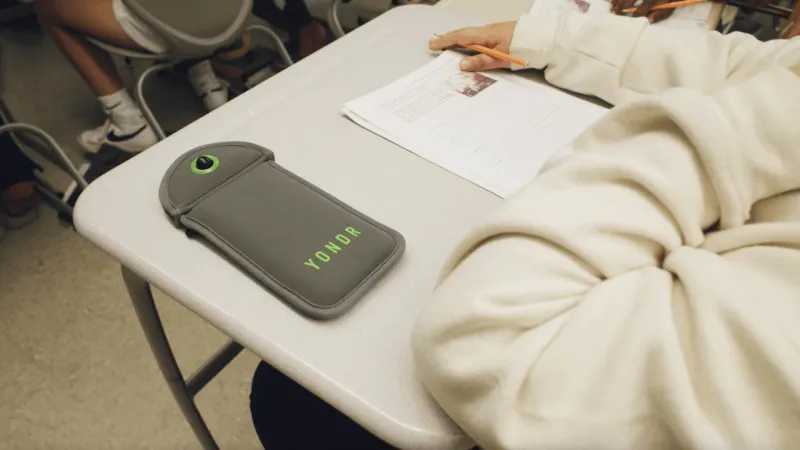 Washington Gov. Ferguson proposes statewide K-12 cellphone ban