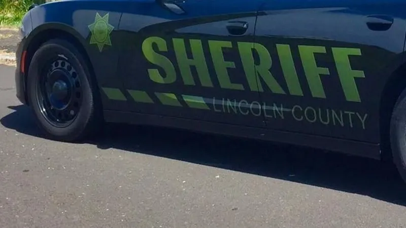 18-year-old drowns after late-evening swim river near Logsden