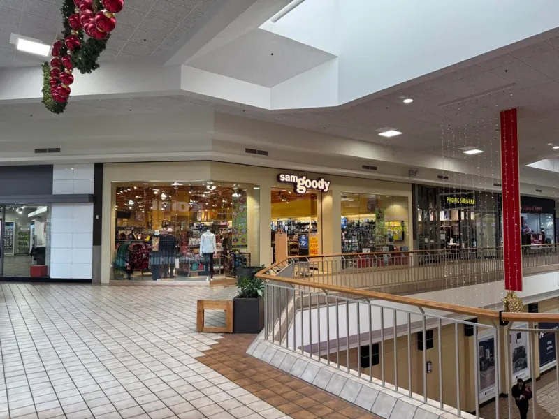 Oregon Is Now Home To The Last Sam Goody On Earth