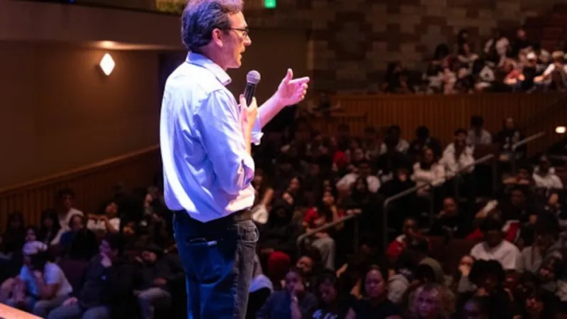 Washington governor wants to require FAFSA for high school graduation