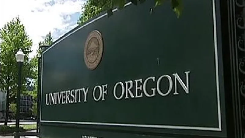 University of Oregon warns of bicyclist who grabbed student near Franklin, Villard
