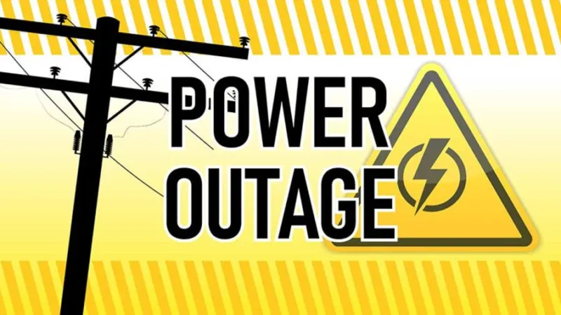 Tree fall breaks pole, knocks out power to 1,100 Douglas Electric customers near Sutherlin
