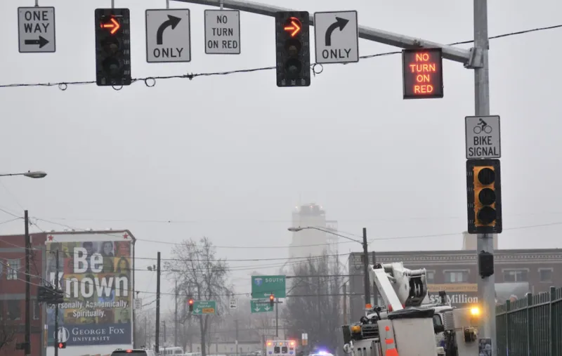 Guest Article: Right turn on red laws and what they mean for cyclists