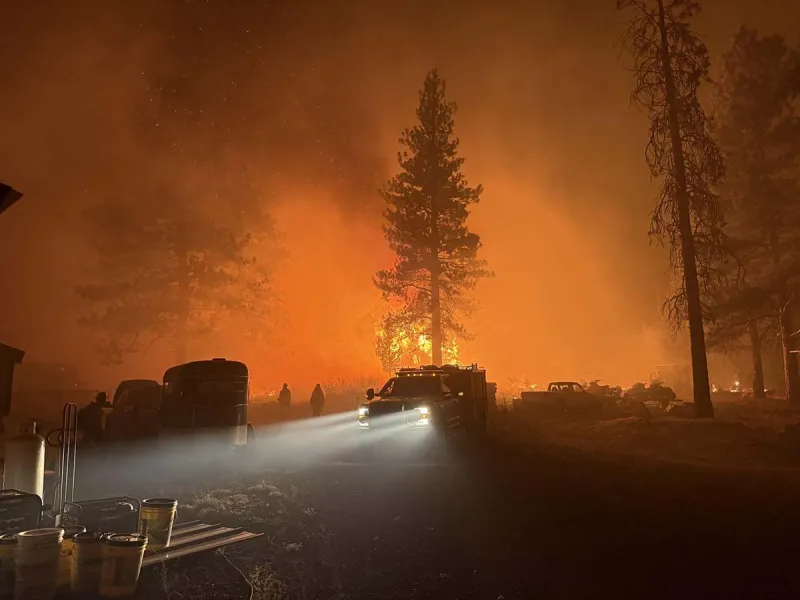 Oregon's Akawa Butte Fire Explodes Past 26,000 Acres as Crews Battle to Protect Sisters