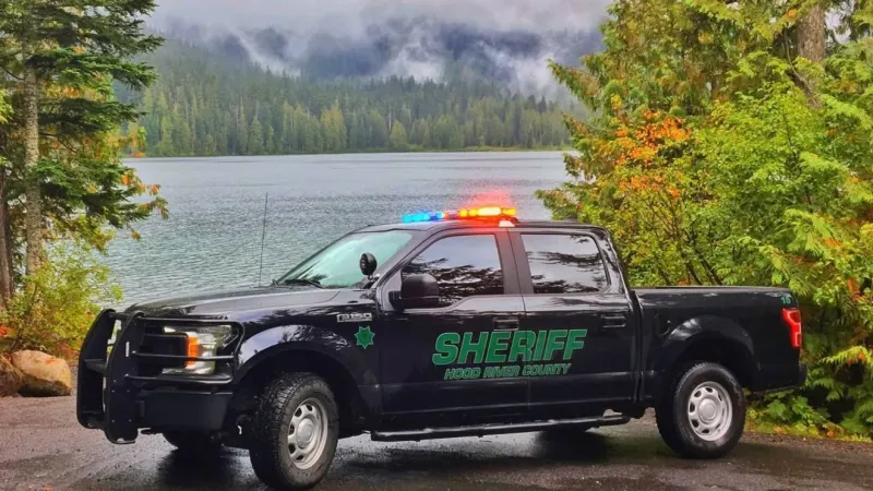 Man jailed after alleged shooting at Hood River County deputy near wedding party