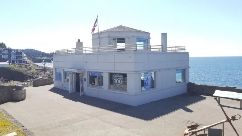 Oregon Parks to close Depoe Bay Whale Watching Center for roof repairs this summer