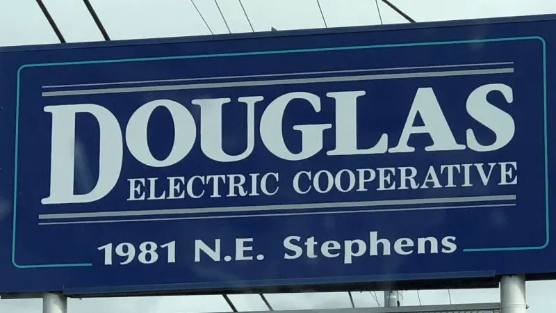 Power restored by 3 a.m. after overnight outage hits 3,600 Douglas Electric customers
