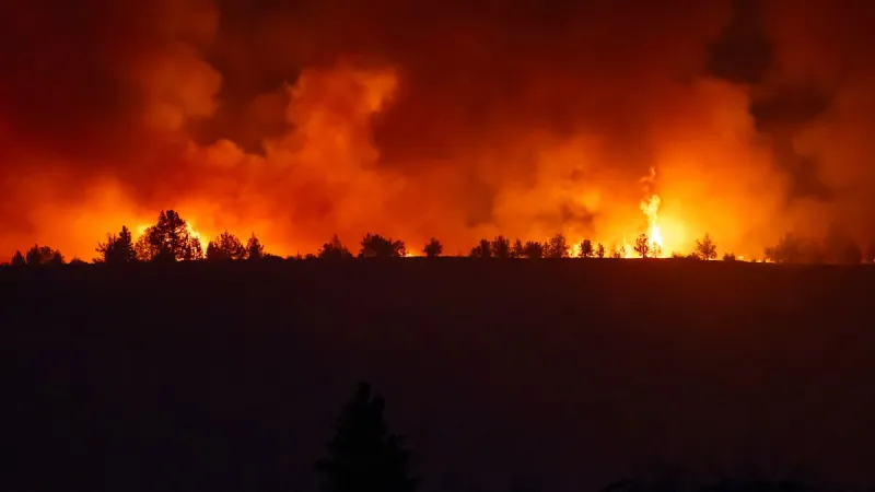 Warm Springs radio station KWSO keeping community up to date with latest on wildfires