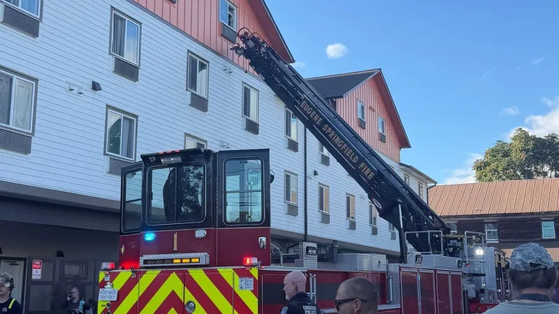 One seriously injured in apartment fire near downtown Eugene