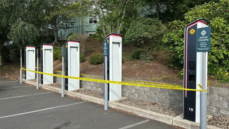 Police arrest two suspects accused of cutting EV chargers at Lincoln City outlet mall