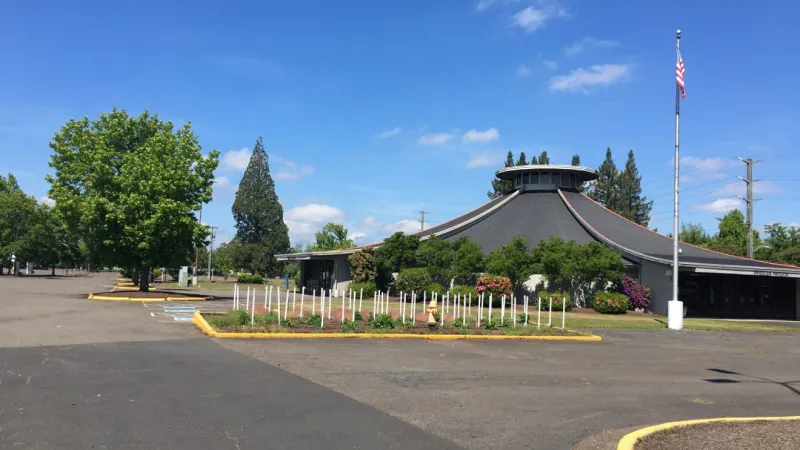 Cooling and smoke-relief shelter opens Aug. 4-7 at Lane County Fairgrounds