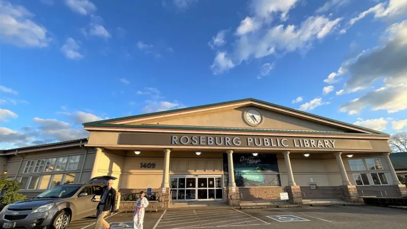 Guinness record-holder Matt Baker brings comedy and stunts to Roseburg library show