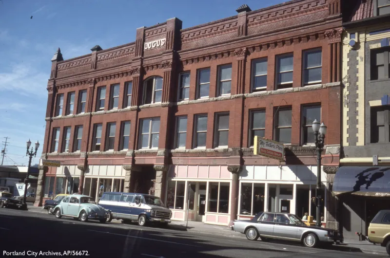 Logus block on SE Grand Ave, circa 1981
