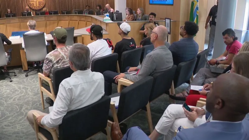 Portlanders weigh in on proposed Moda Center deal as city weighs future of Trail Blazers