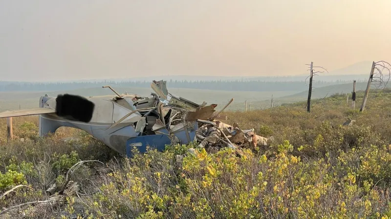 Pilot intentionally brought down airplane west of Bend; one dead