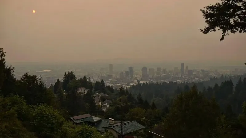 Wildfire smoke starts to clear Thurs. in Western Oregon, SW Wash. as temps reach 90 range
