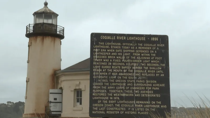 Fundraiser supports Coquille River Lighthouse restoration