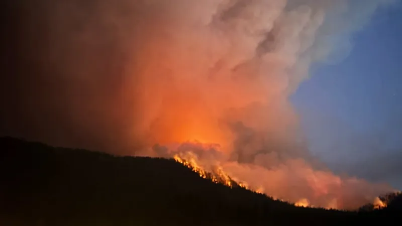 Wrights Spring Fire in Klamath County quickly grows to nearly 9,000 acres