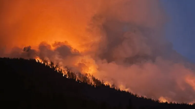 Quickly advancing fire kills Klamath Falls man fighting Wrights Spring Fire