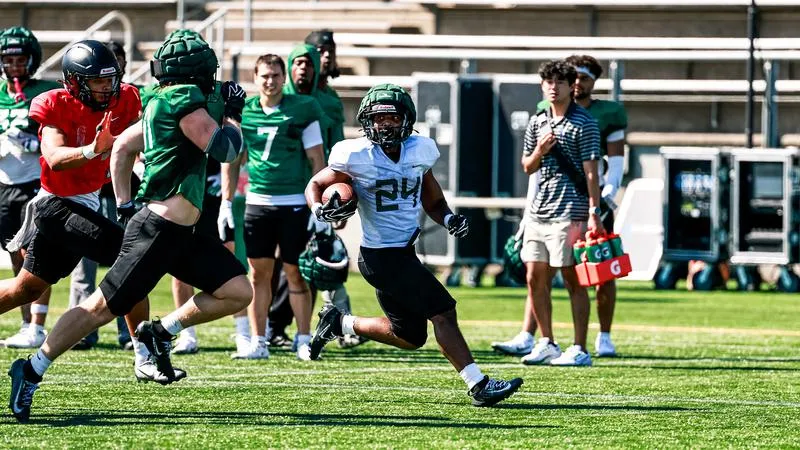 Effort High as Vikings Conduct First Fall Scrimmage at Hillsboro Stadium