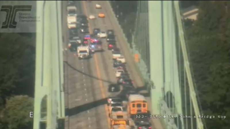 Crash blocks St. Johns Bridge in North Portland