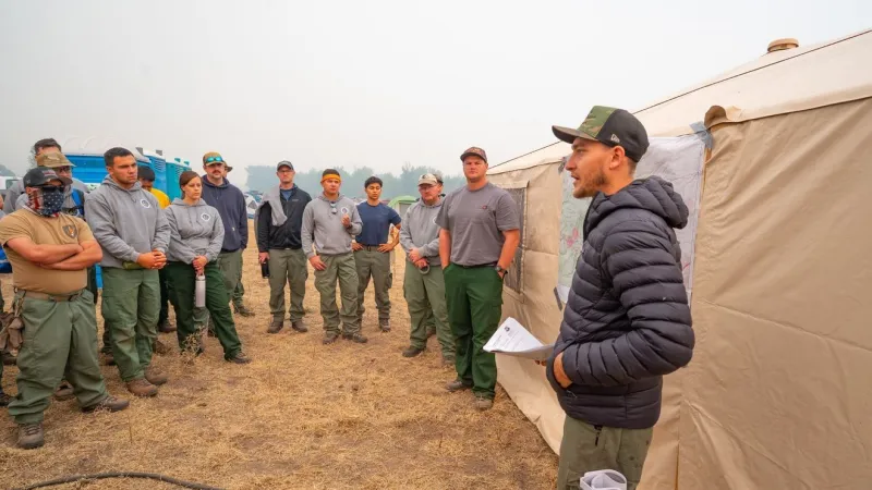 Oregon Air National Guard joins Grasshopper Fire fight, protecting structures & fire lines
