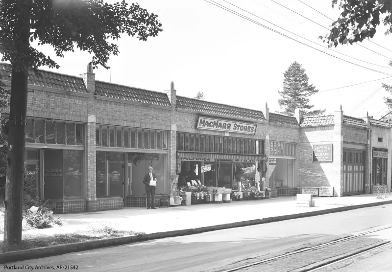 NE Broadway, circa 1929