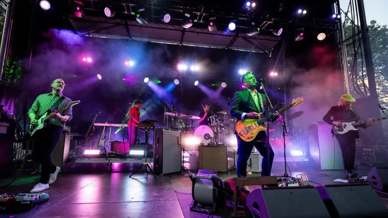 Photos: 'Life's A Dream' with Modest Mouse rocking in Pioneer Courthouse Square