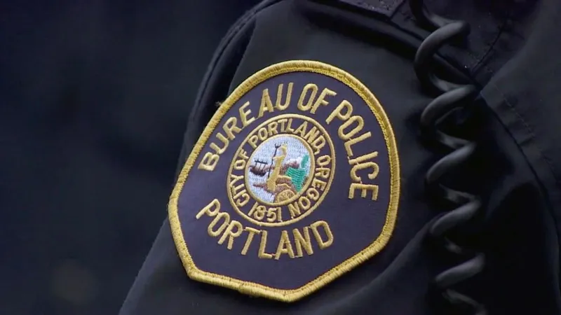 Man struck by car in Southeast Portland a week ago dies
