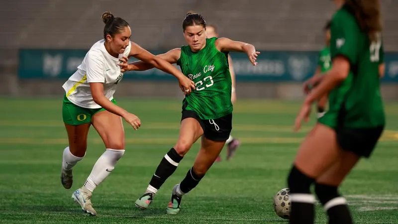 Ducks Put Three Past Vikings in Crucial 10-Minute Stretch in Second Half