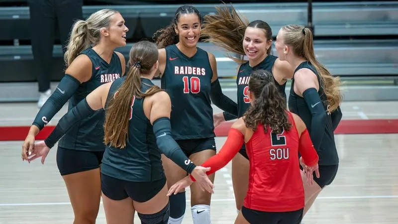 SOU starts with back-to-back wins at Raider Invitational