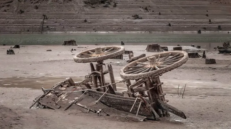 Oregon's Drowned Towns Were Abandoned, Flooded, Razed, But Not Forgotten