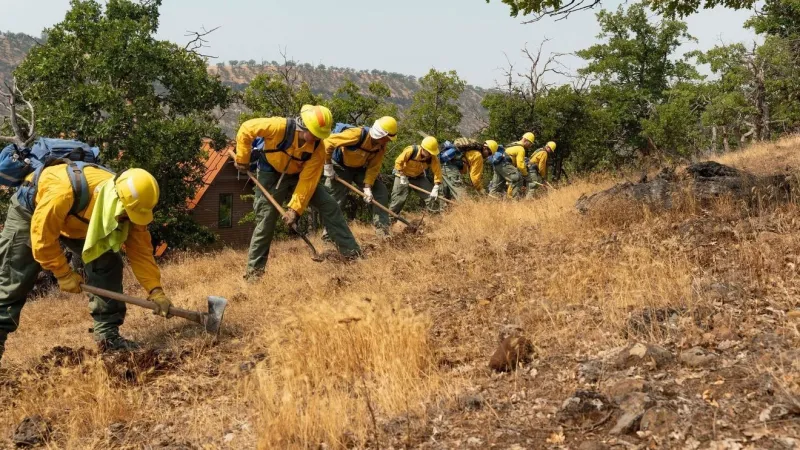 Grasshopper Fire reaches 38% containment as crews brace for near-critical weather