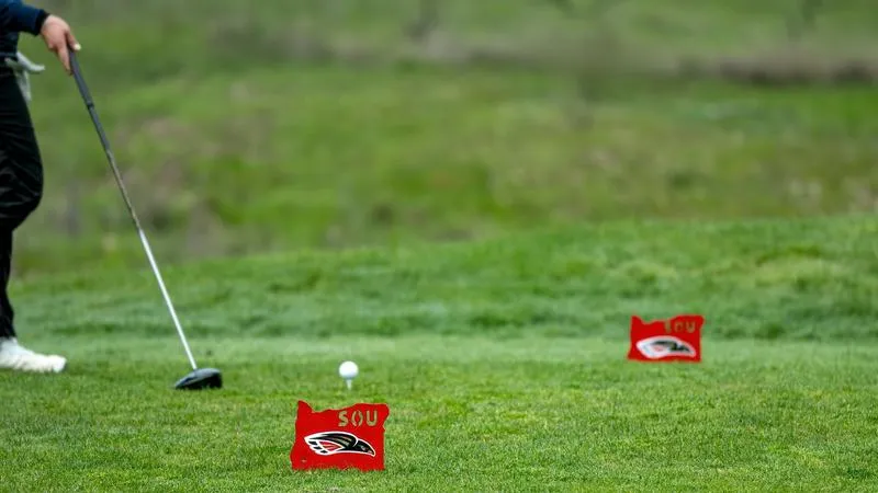 SOU women 4th, men 6th in conference golf polls