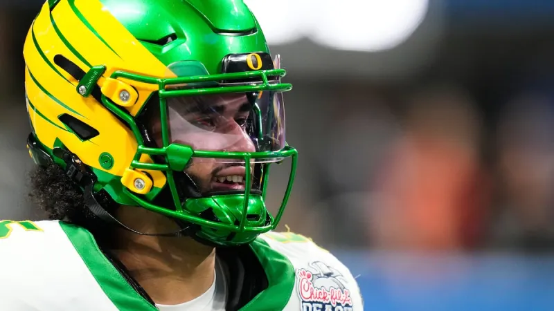 QB Dante Moore returns and No. 2 Oregon aiming high again in Big Ten, national title chases