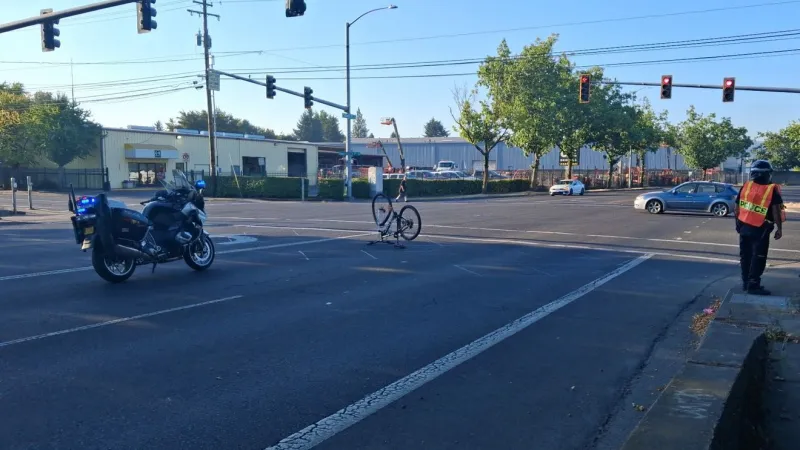 Chambers Street traffic diverted after crash