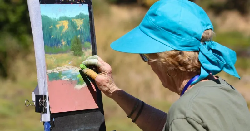 Artists practice brushstrokes in the outdoors for Umpqua Plein Air