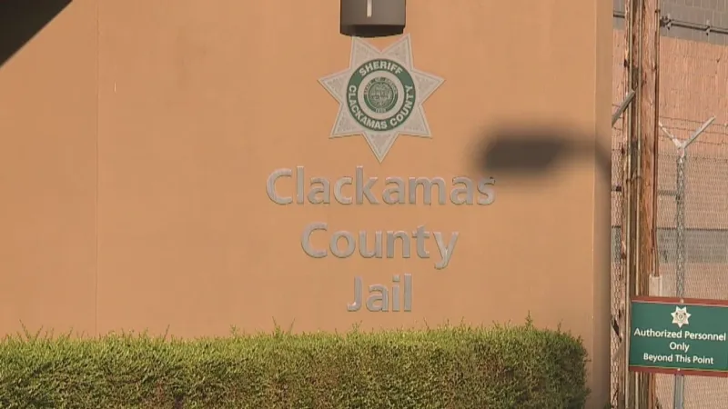 Video shows woman saying she can't breathe before death in Clackamas County Jail