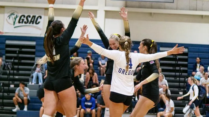 Mountaineers Cruise to 6-0 Start With Two Sweeps