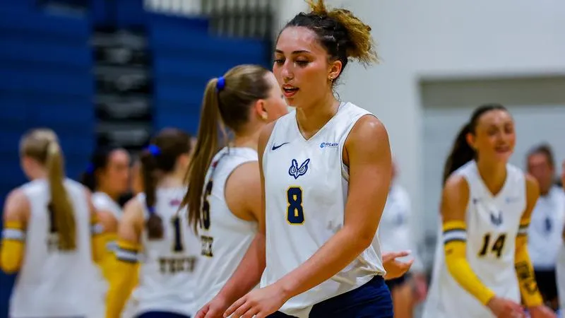 Lady Owls Open SummerSlam With Back-to-Back Wins